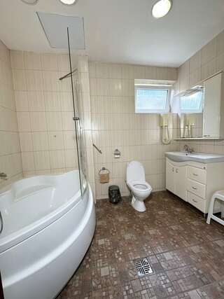 Гостиница Маликон Таганрог Двухместный номер с 1 кроватью и видом на парк-1