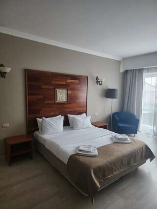 Гостиница Маликон Таганрог Стандартный двухместный номер с 1 кроватью-1