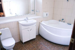 Гостиница Маликон Таганрог Стандартный двухместный номер с 1 кроватью-8