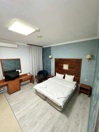 Гостиница Маликон Таганрог Большой двухместный номер с 1 кроватью-7