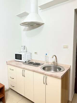 Гостиница Маликон Таганрог Двухместный номер с 1 кроватью и видом на парк-10