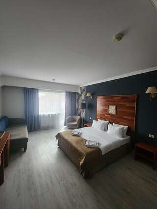 Гостиница Маликон Таганрог Стандартный двухместный номер с 1 кроватью-9